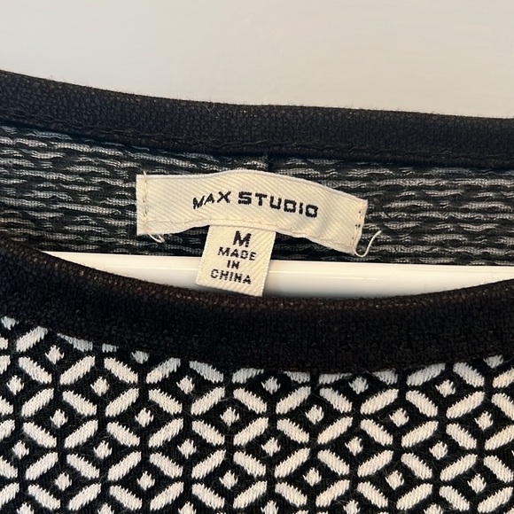 Max Studio Top - Picture 2 of 3